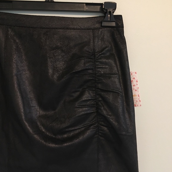 Free People Rumi Ruched Mini Skirt Black XS NWT - Picture 3 of 6